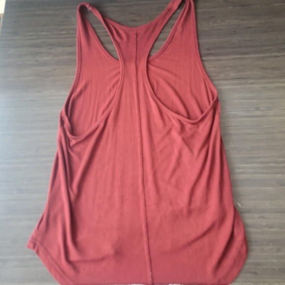 Alphalete Aspire Signature Tank Size Small - Picture 3 of 3